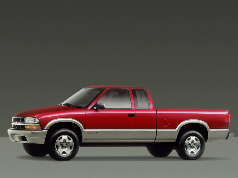  Chevrolet S-10 Extended Cab 1998 года  (фото 2 из 7)